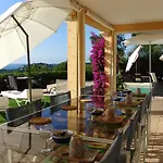 Mavilla 4*