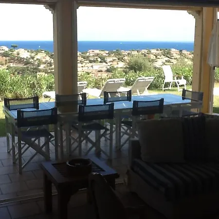 Mavilla 4* סן-מקסים